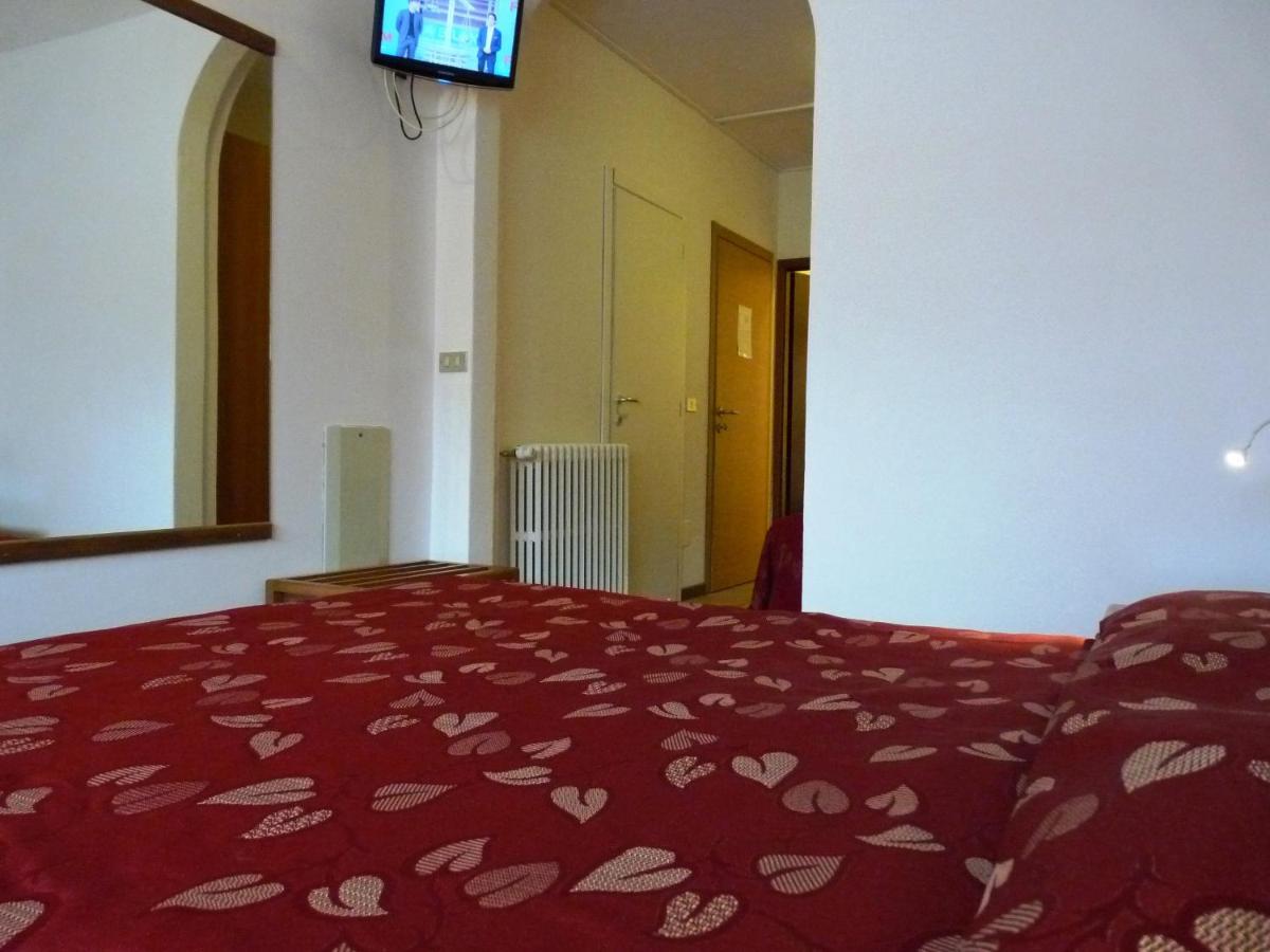 Hotel La Rosa テーリオ エクステリア 写真